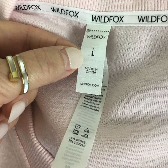 Wildfox Cobalt V-Neck Balloon Sleeve Sweatshirt in Soft Lilac Size Large - Picture 9 of 14